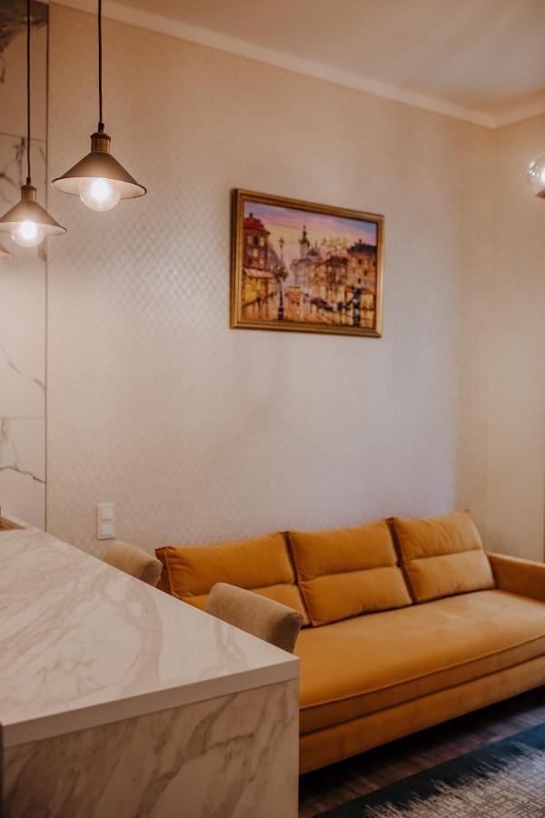 V.I.P Apartments Dominikanos Львов Экстерьер фото